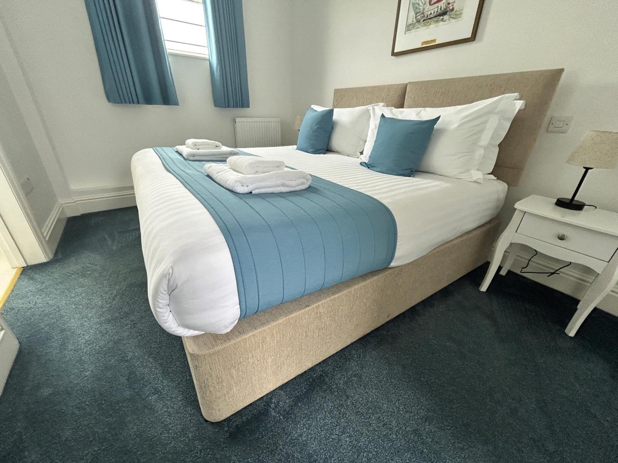 Royal Ocean Racing Club Otel Cowes  Dış mekan fotoğraf
